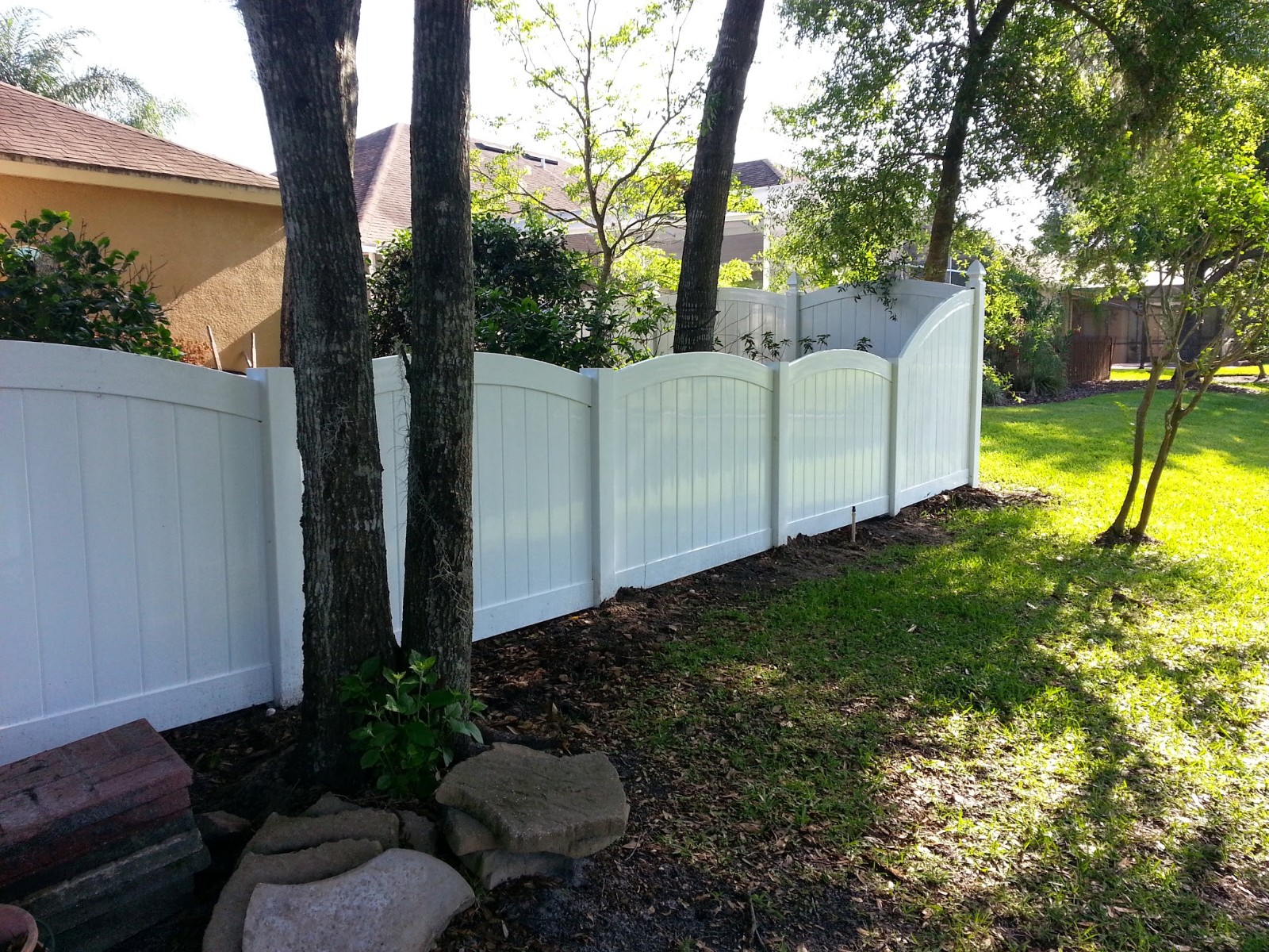 4' HIGH WHITE DOMED VINYL TONGUE & GROOVE PRIVACY