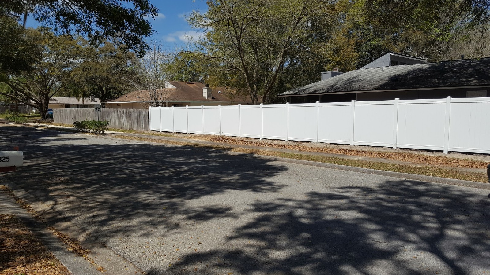 6' HGIH WHITE VINYL TONGUE & GROOVE PRIVACY