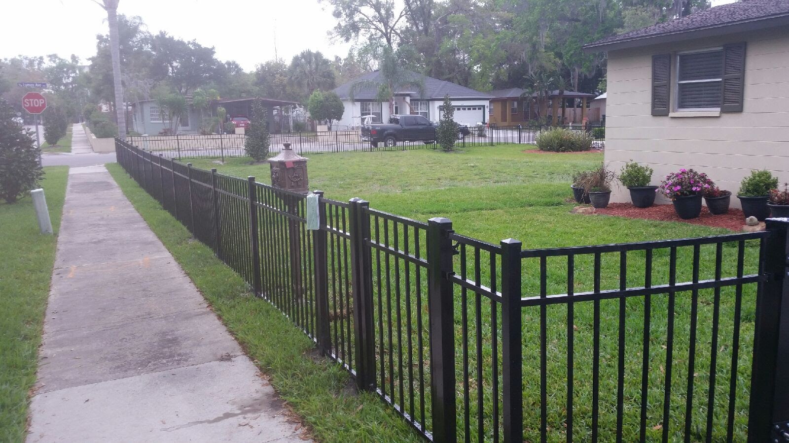 4' HIGH BLACK ALUMINUM LONG ISLAND BLACK ALUMINUM fencing outside house