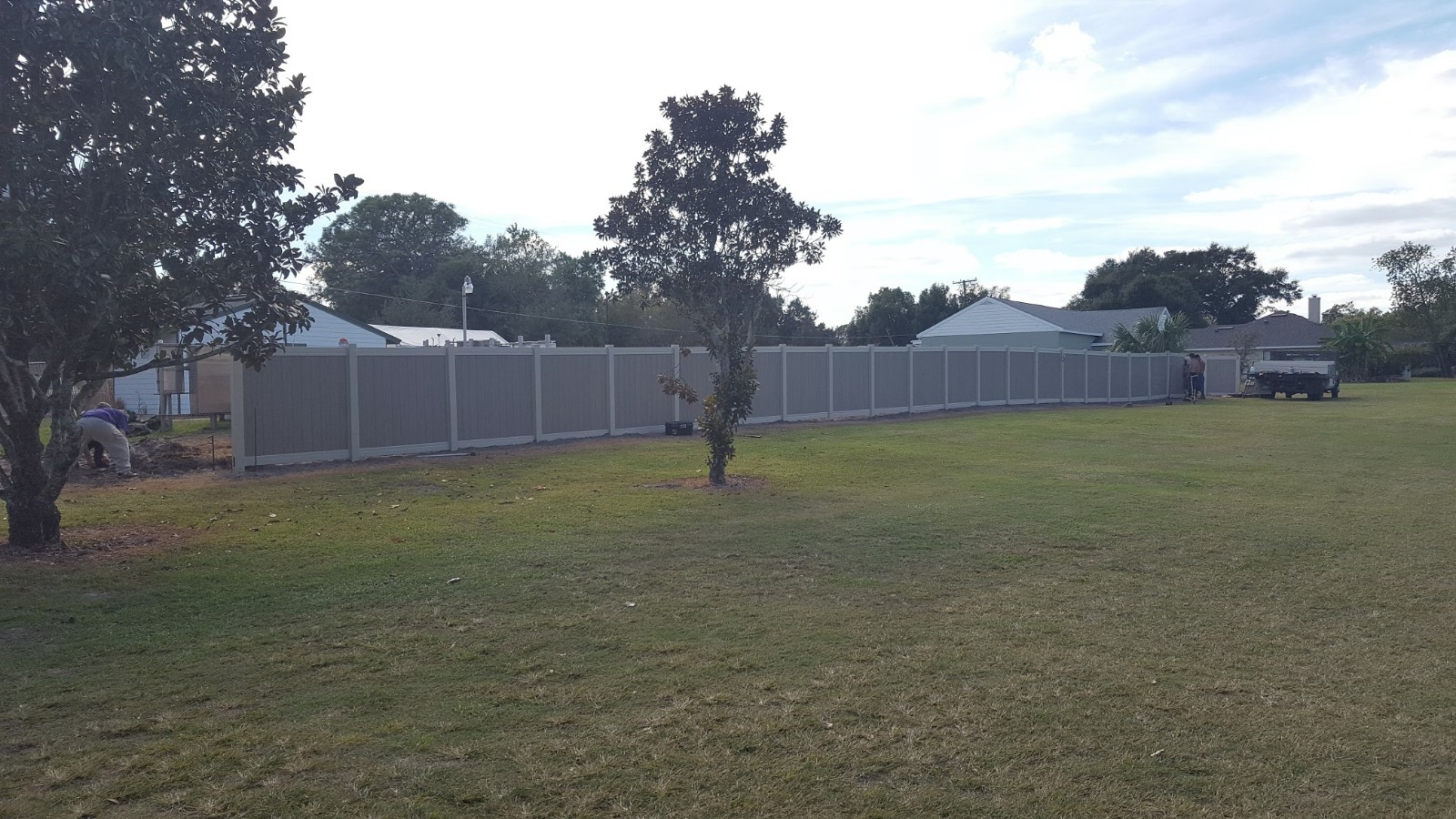 6' HIGH TAN VINYL MULTI GRAIN TONGUE & GROOVE PRIVACY