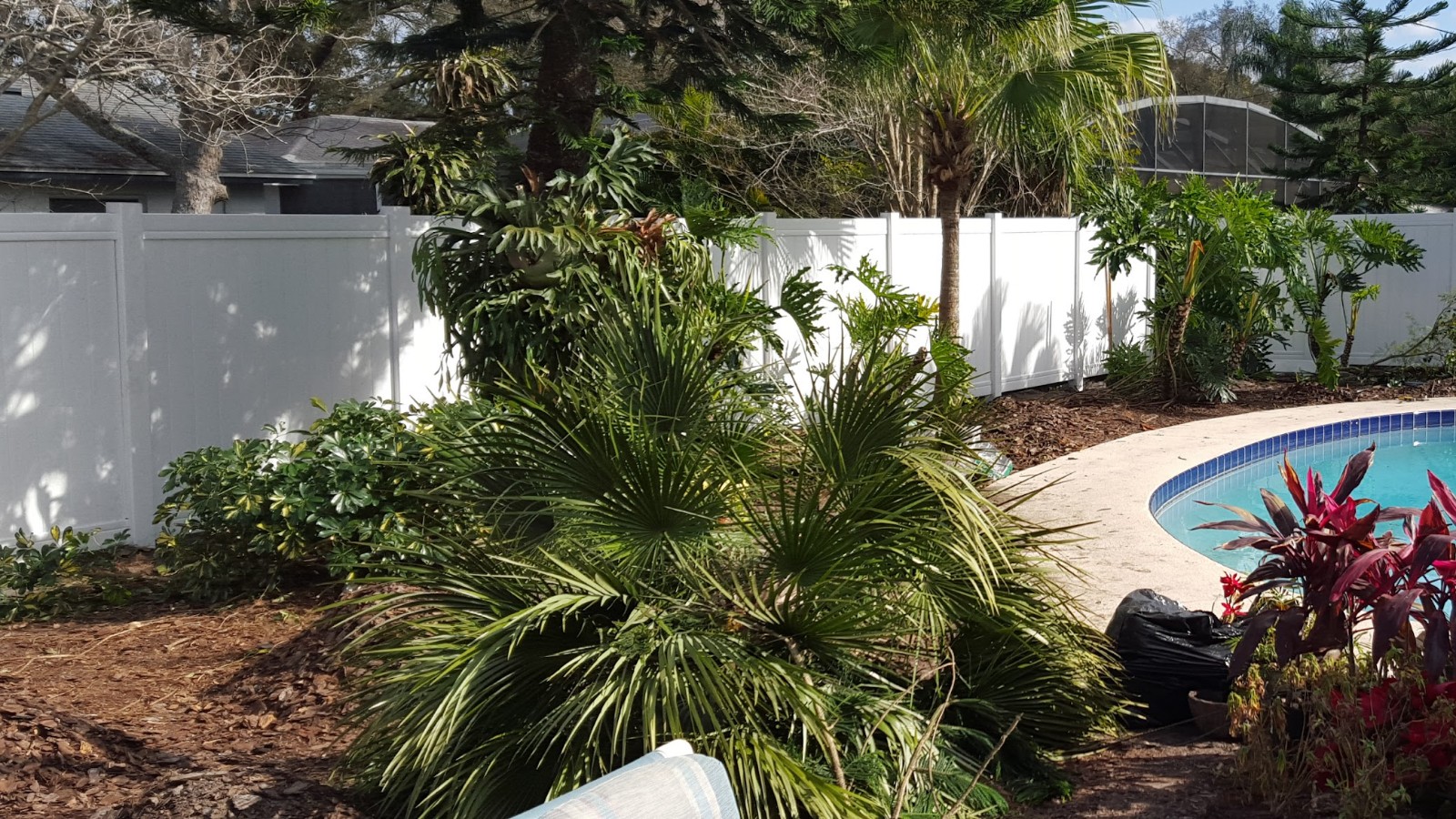 6' HIGH WHITE TONGUE & GROOVE PRIVACY