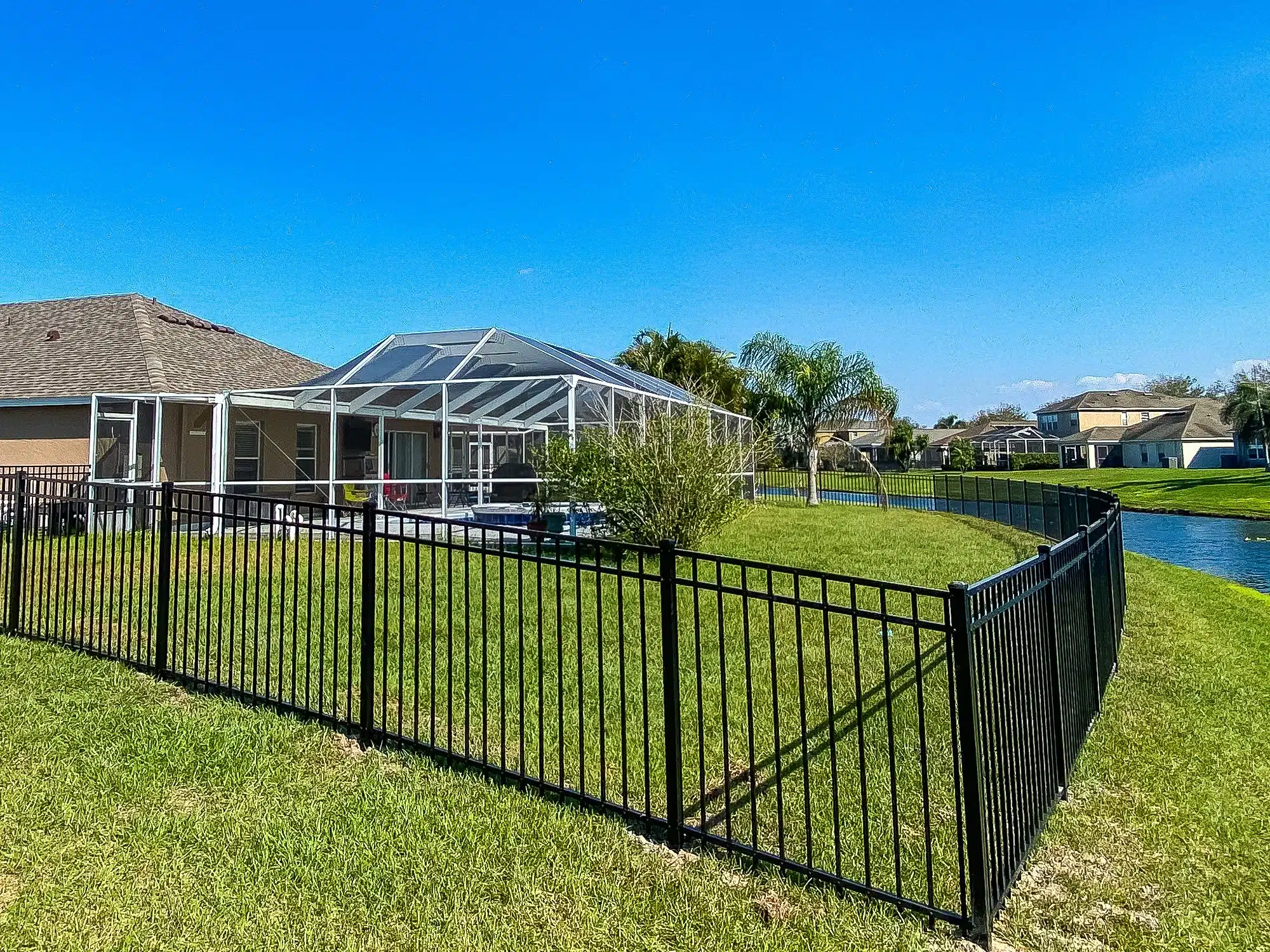 9 Types of Fences: Which Types of Fences Do You Need?